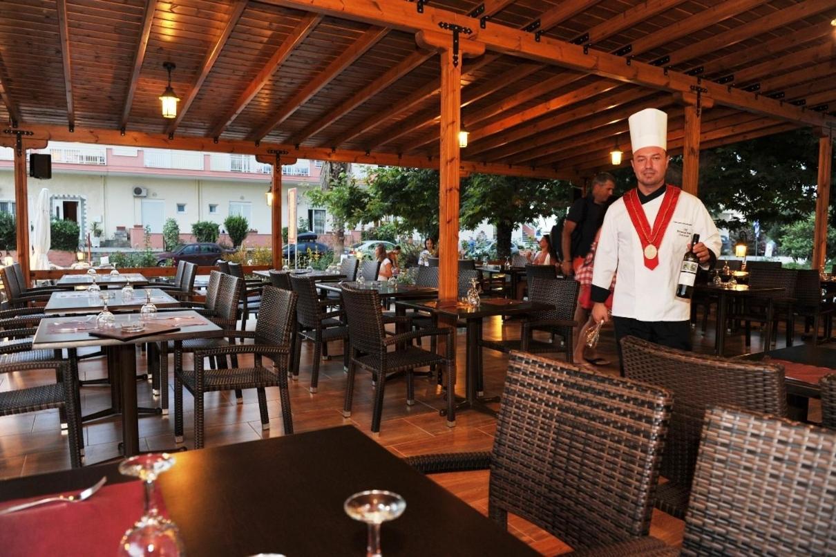 Estelle Hotel Gerakini Ngoại thất bức ảnh